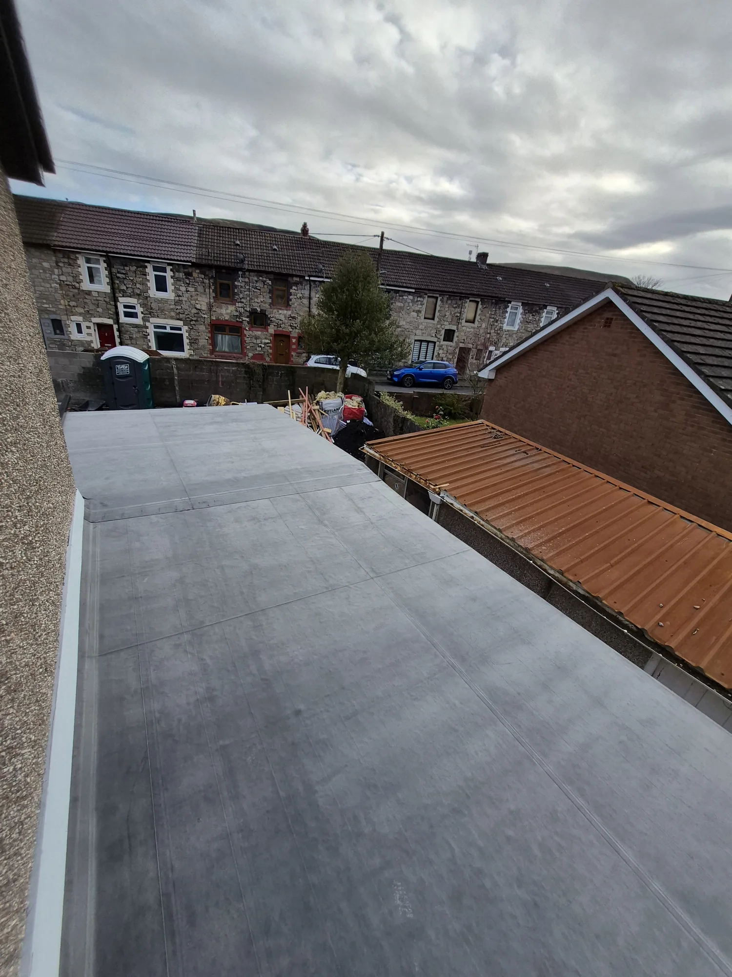 A flat roof made to perform